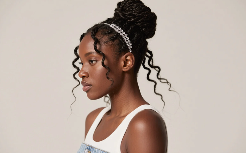 The Natural Hairstyle of Black Women: A Timeless Braided Updo Blending Heritage and Modern Elegance