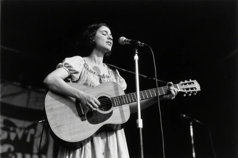 Read more about the article ​​Joan Baez: The Voice of Conscience in Folk Music​
