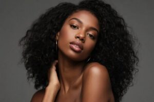 Read more about the article The Three Moments When Women Feel Weak in the Knees: Have You Experienced Them?